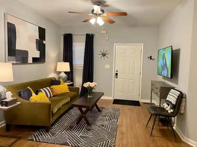 4 BR in Atlanta