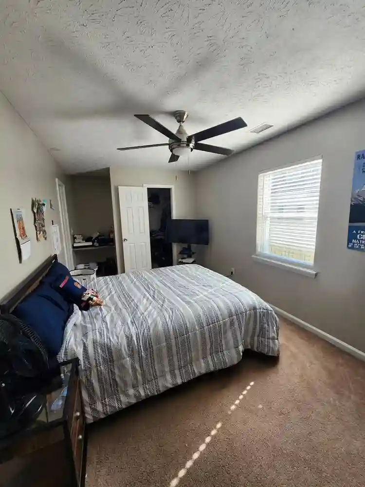 Auburn Univ offcampus priv rm & bth