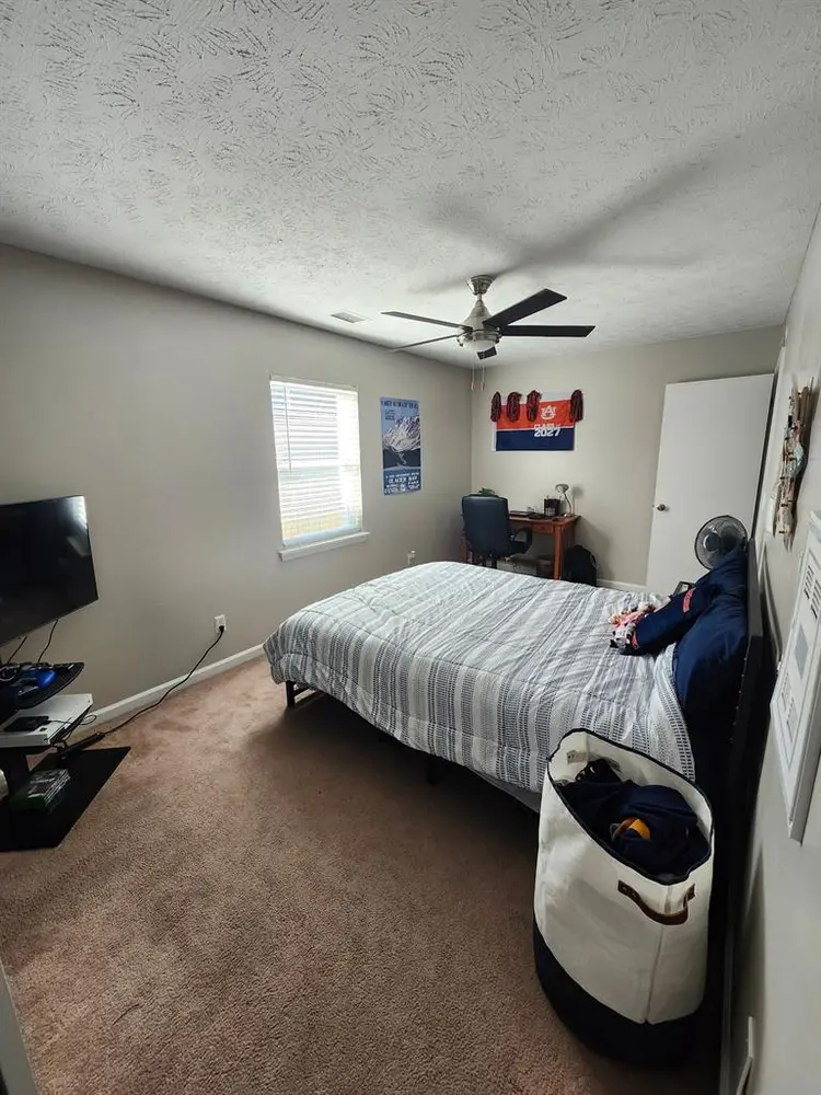 Auburn Univ offcampus priv rm & bth