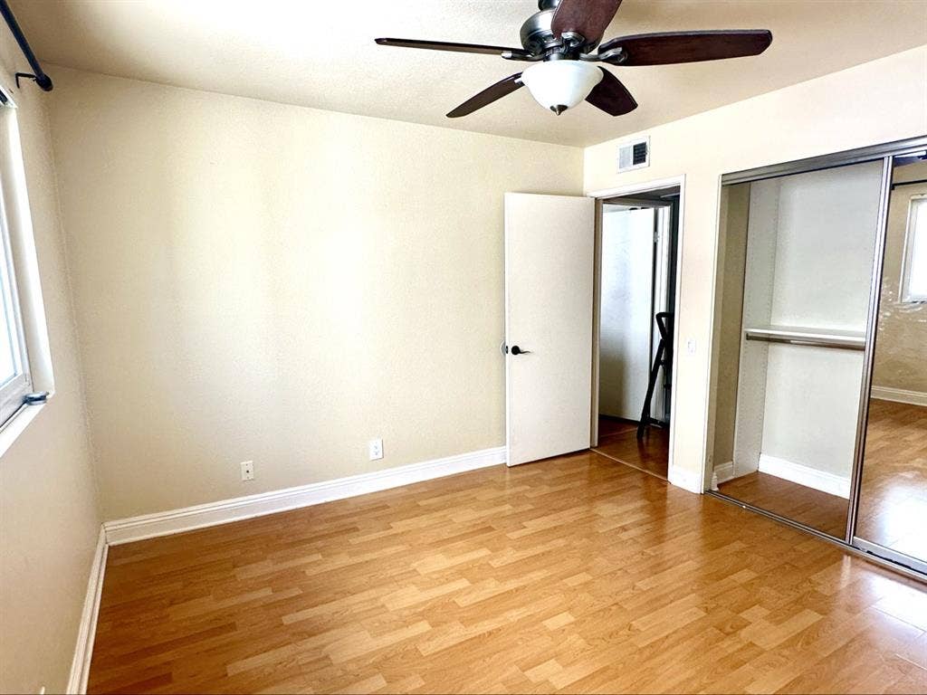 NoHo Room for rent