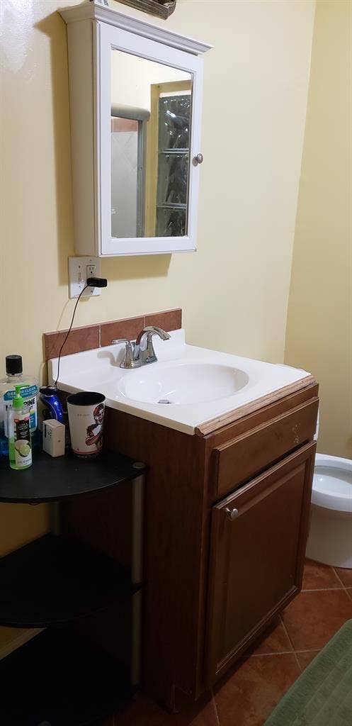 ALL INCLUSIVE GREAT LOCATION! $