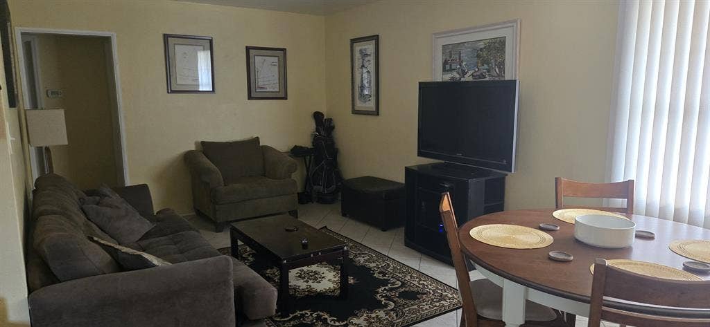 ALL INCLUSIVE GREAT LOCATION! $