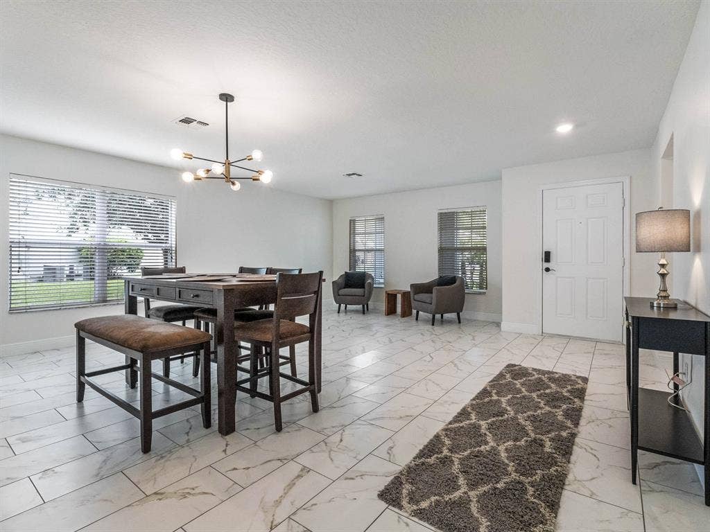 6 BR in Orlando