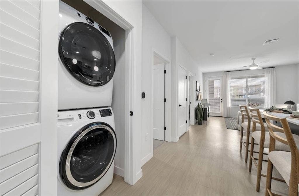 Room for rent in Mesa, AZ!