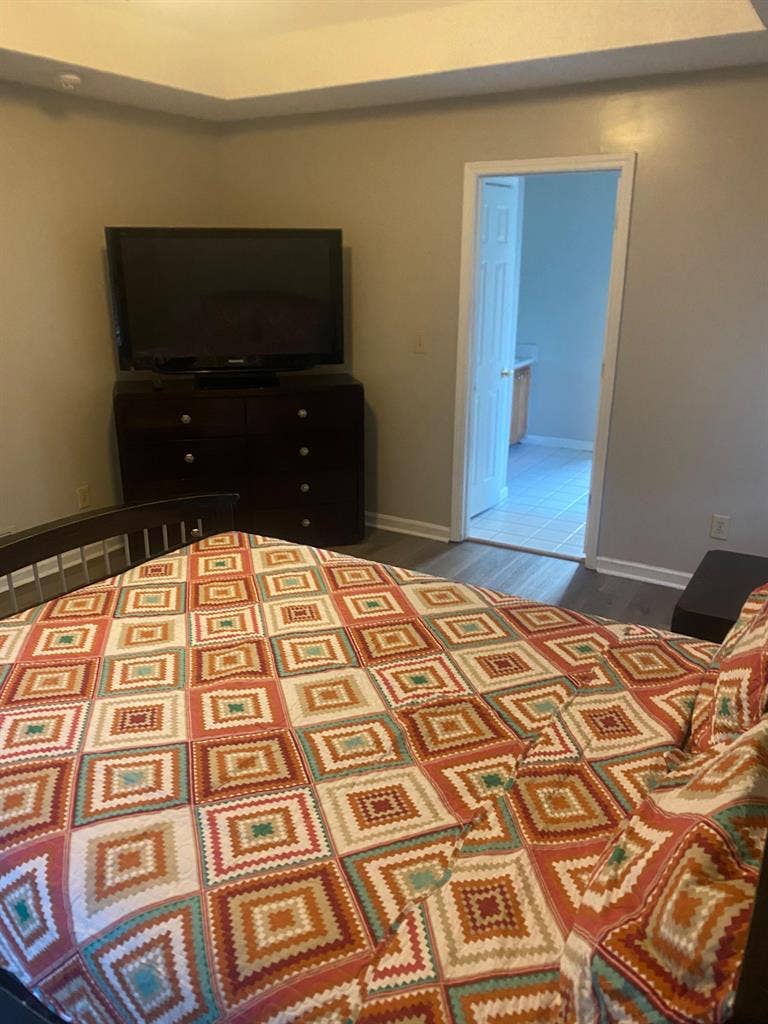1 BR in Powder Springs