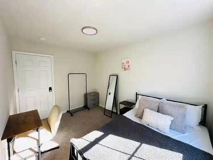 7 BR in Raleigh