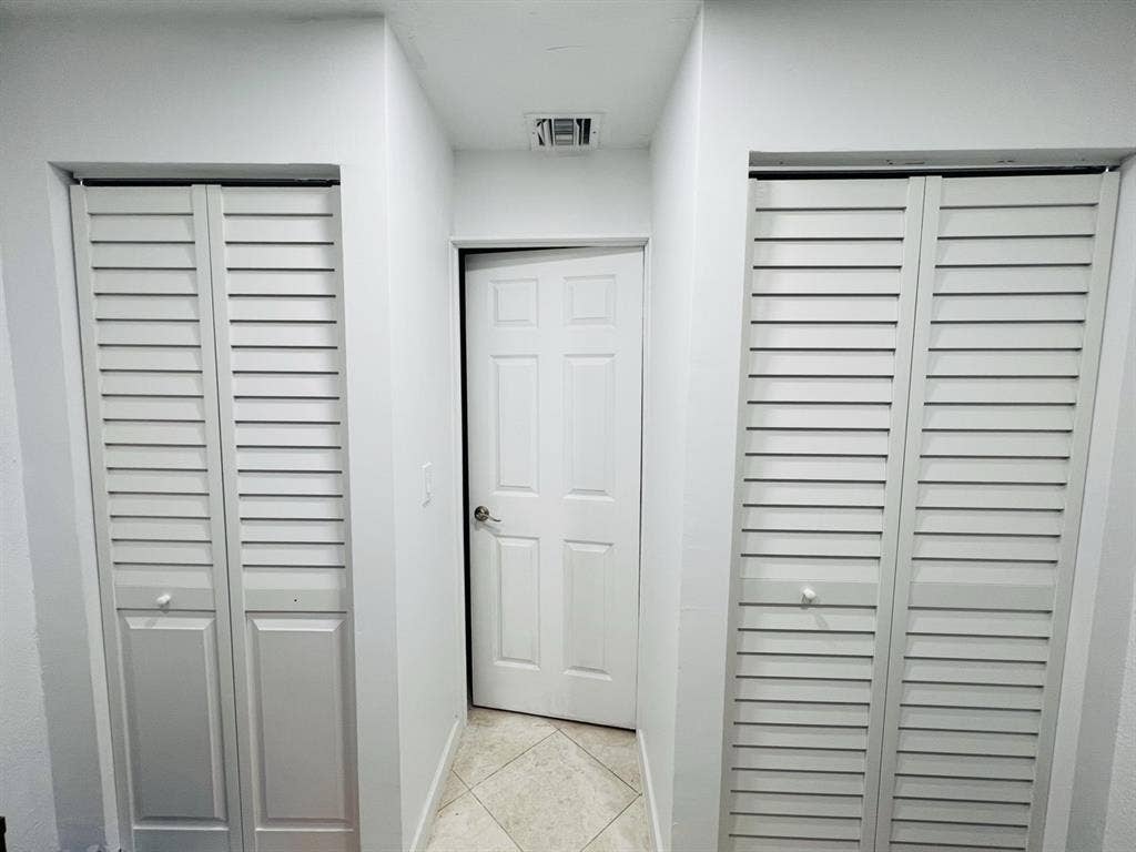 Private room available in Boca