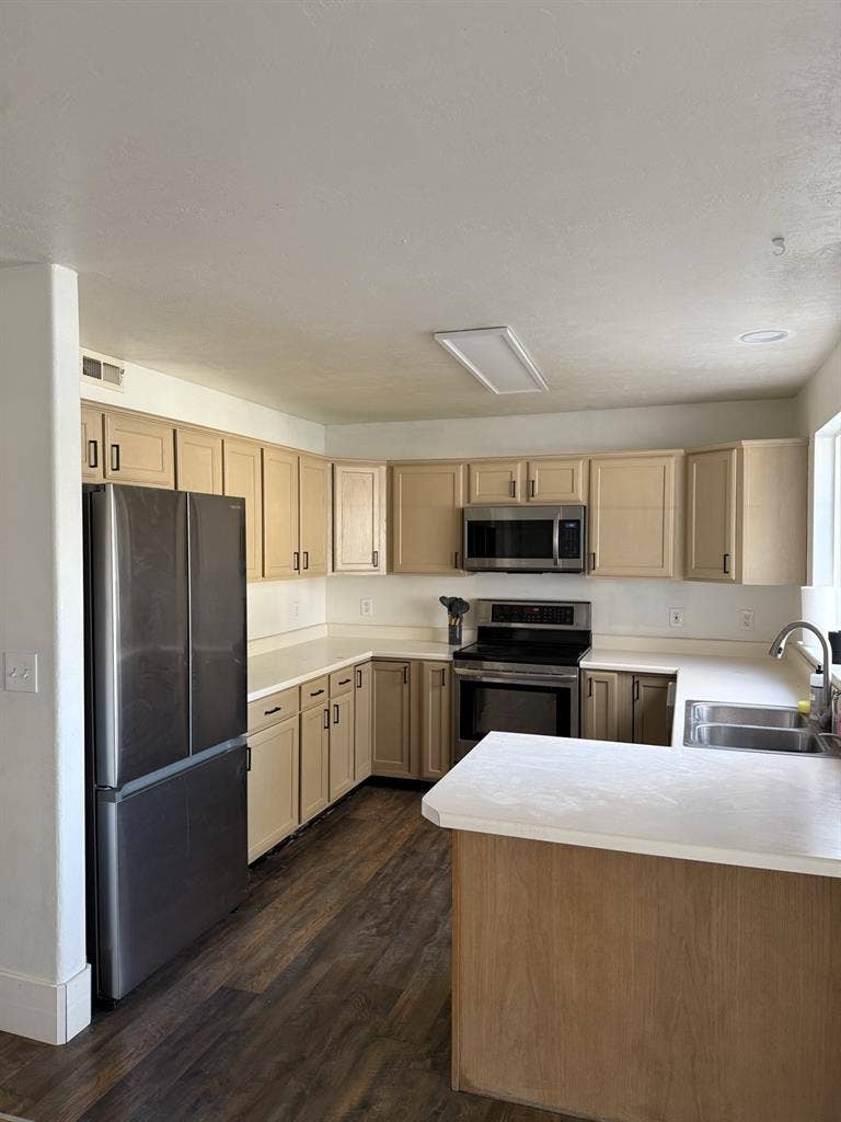 Private room for rent