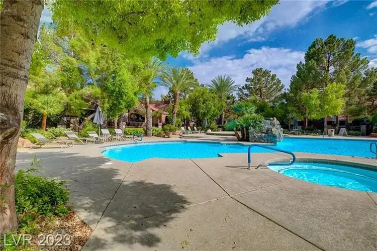 Large Master Walk-in Closet
