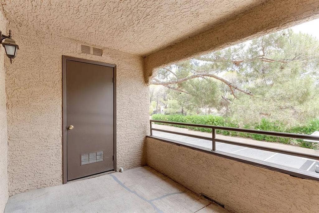 Large Master Walk-in Closet