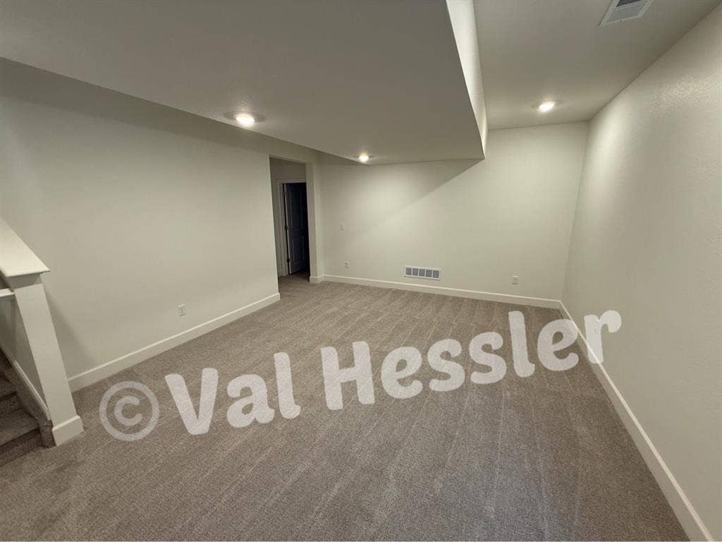 Seeking Roommate in Brighton