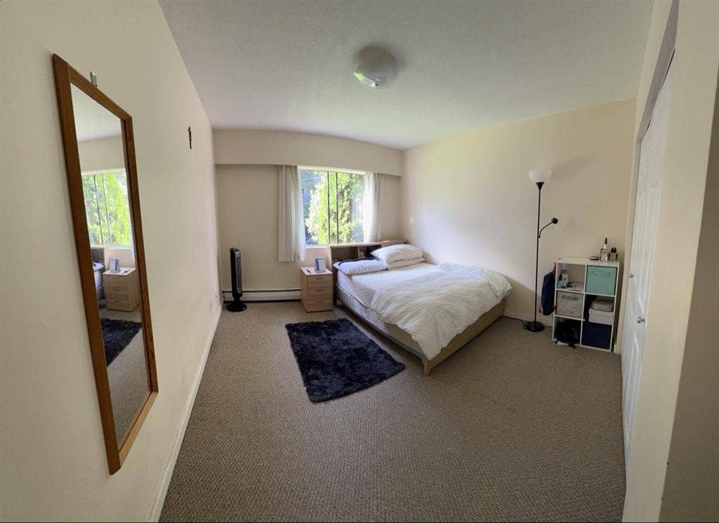 Clean Calm Roommate Wanted