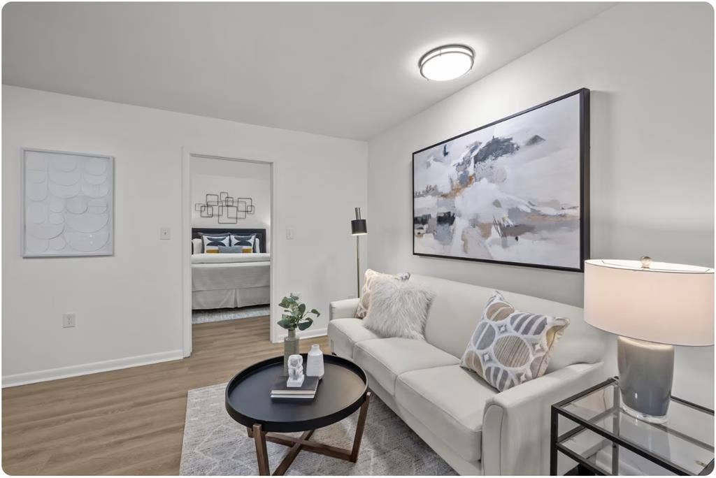 Subleasing 1 bedroom unit