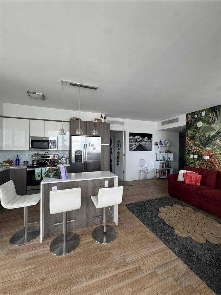 Espectacular Room King Side Bed