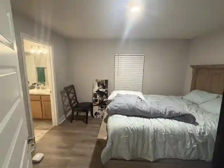 Furnished or unfurnished bedroom