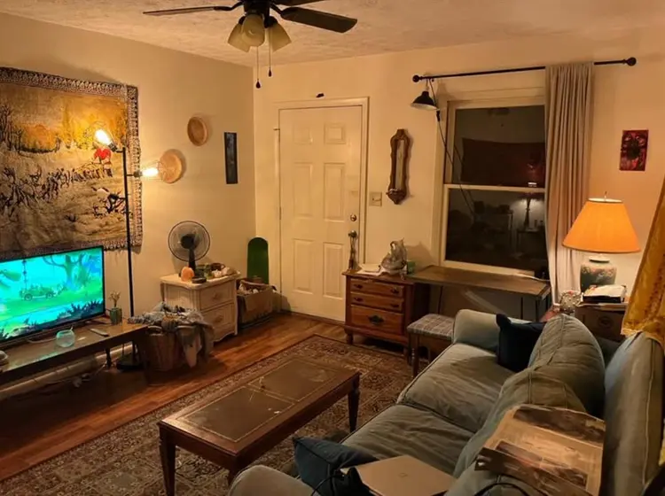 Private room for Rent :)