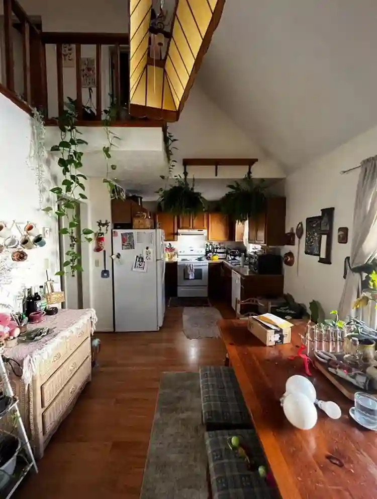 Private room for Rent :)