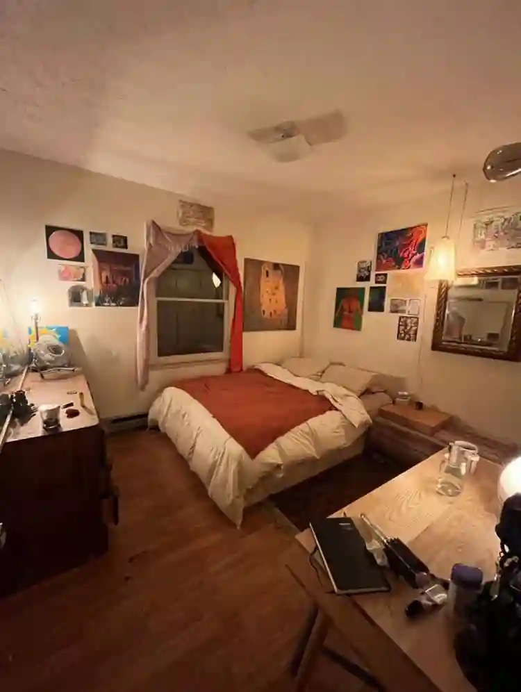 Private room for Rent :)