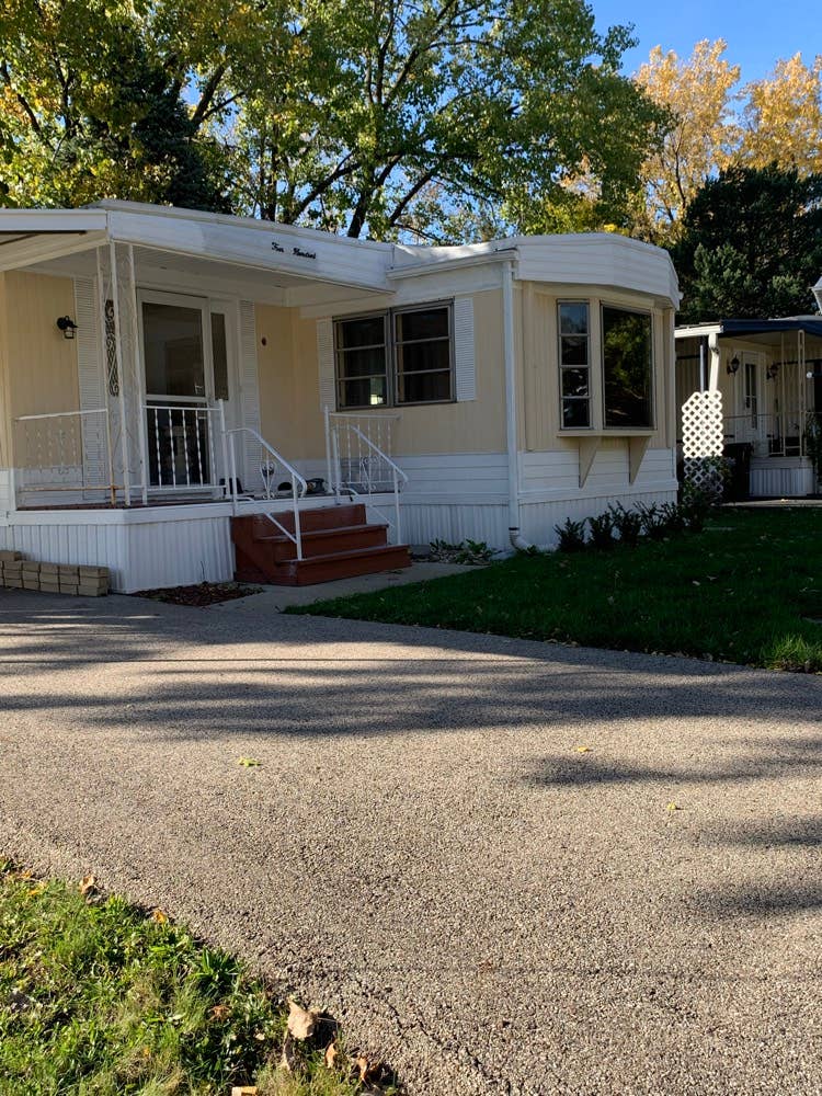 Empty Rooms for rent