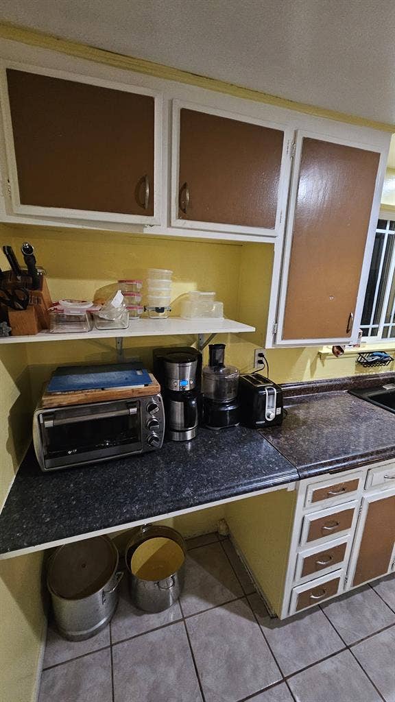 Conveniently Located Room(s) 4 Rent