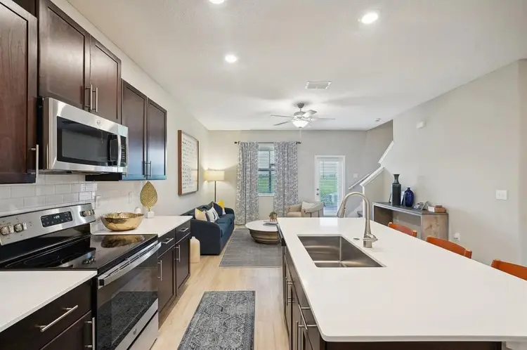 Room-for-Rent Town Home