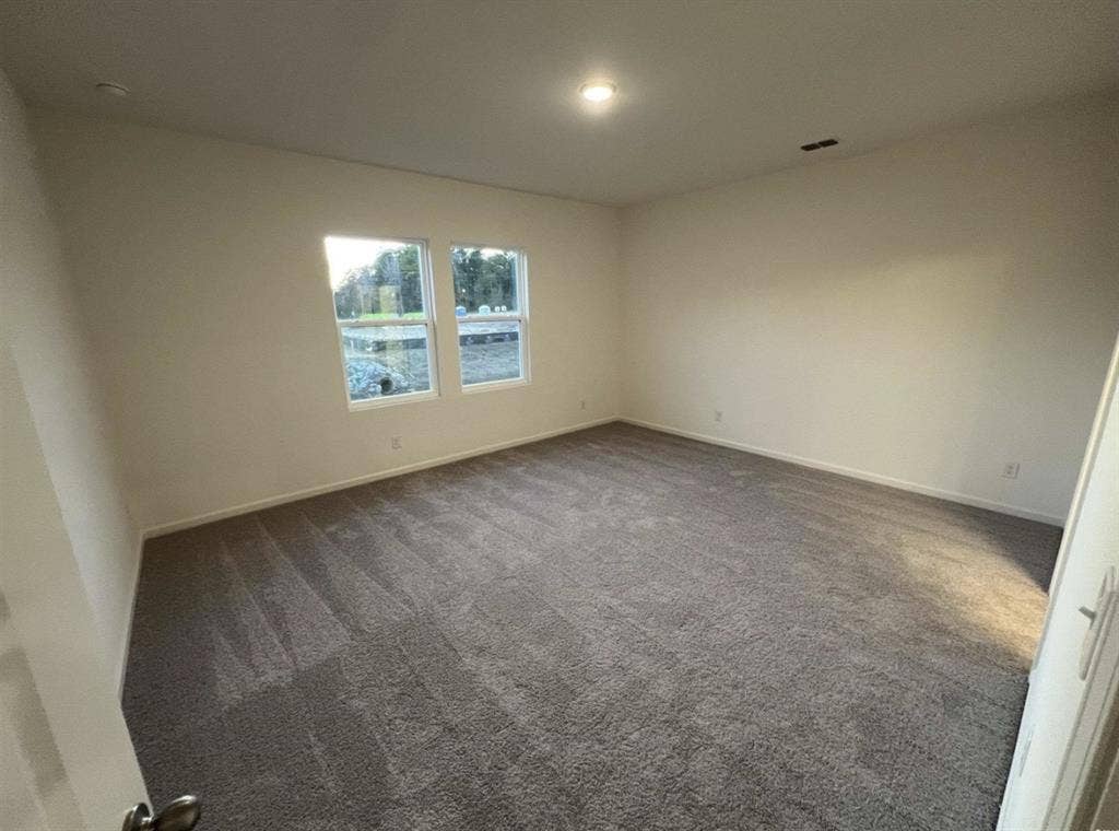 Looking to rent out one of my rooms