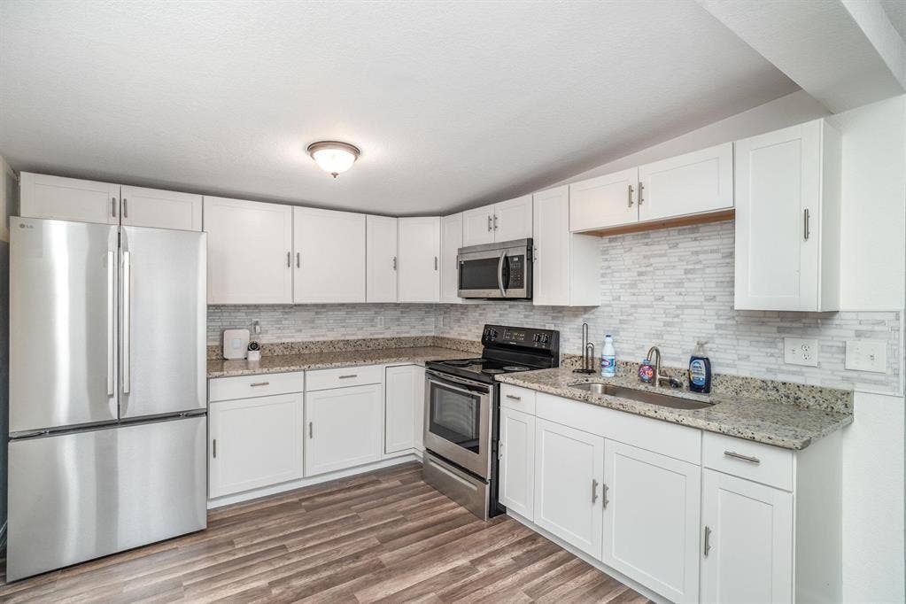 6 BR in Port Charlotte