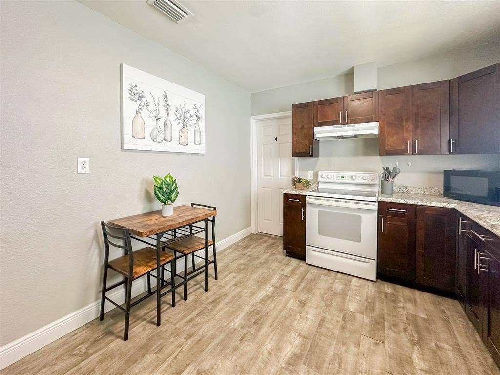 4 BR in Tampa