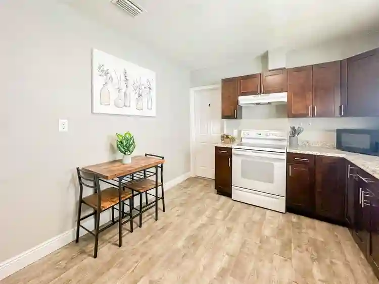4 BR in Tampa