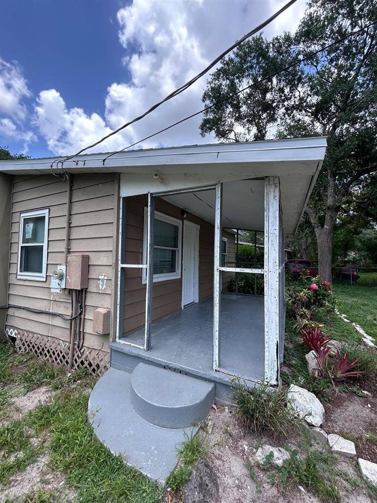 3 BR in Tampa