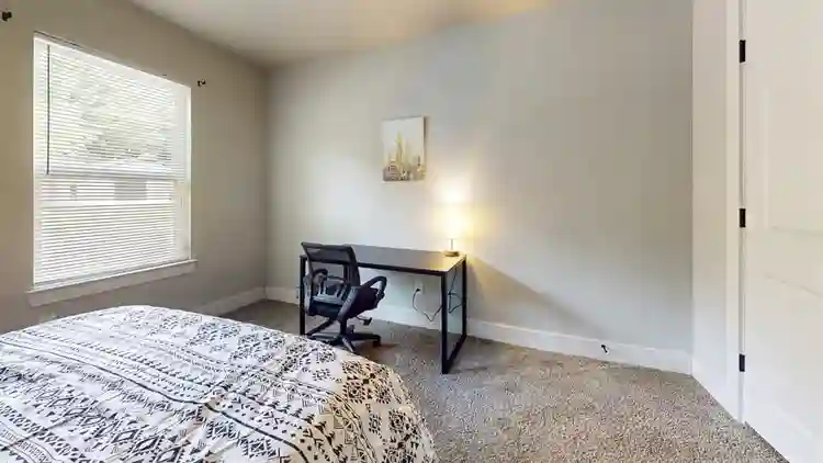4 BR in Dallas
