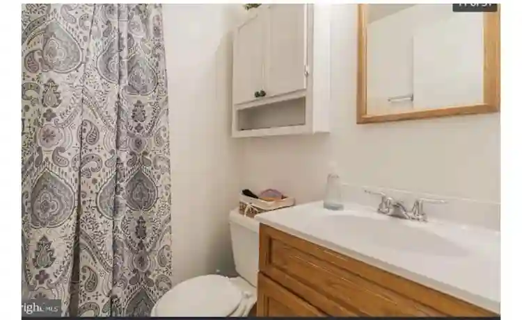 Private bath in spacious 1bedroom