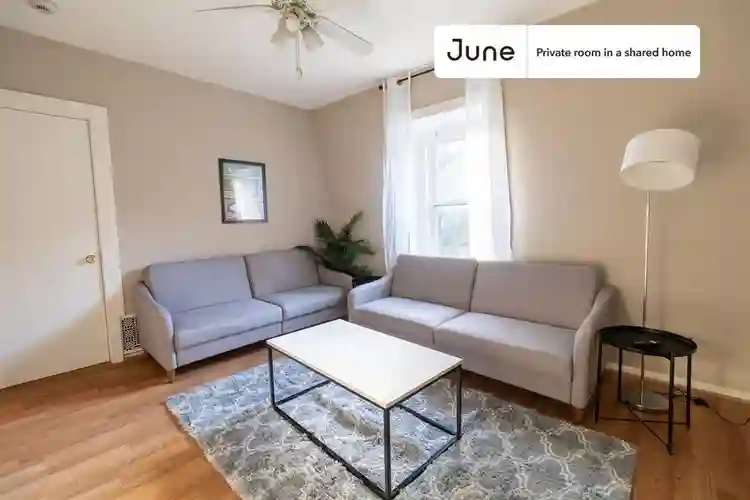 2 BR in Boston