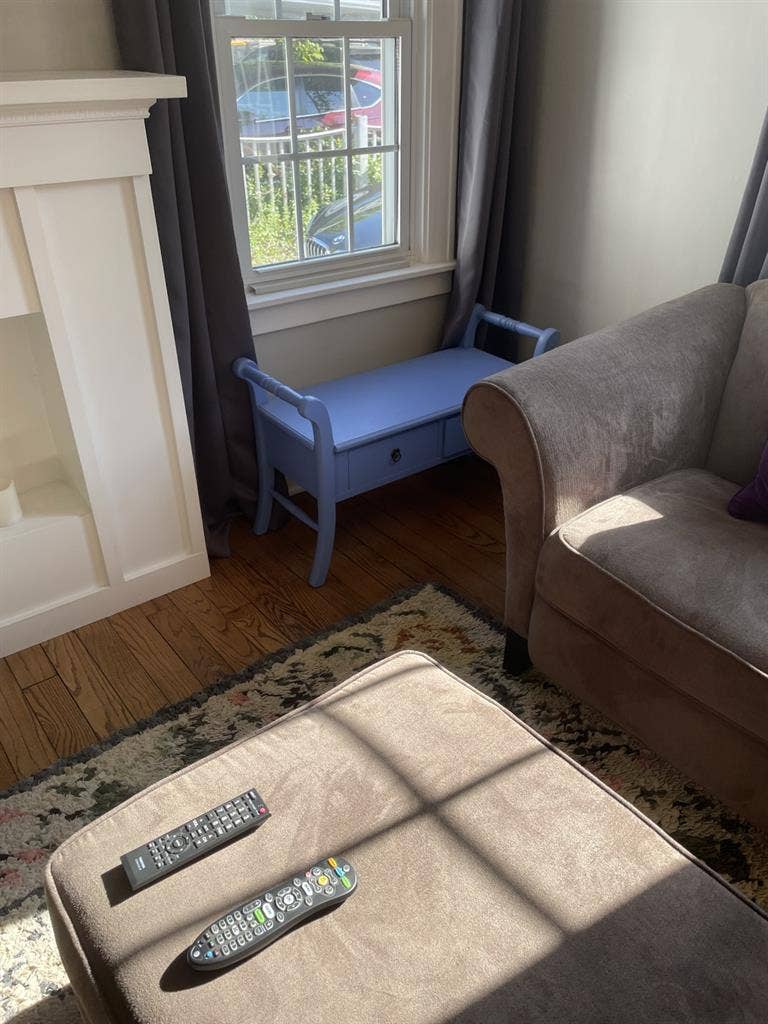 Need 1 male roommate for