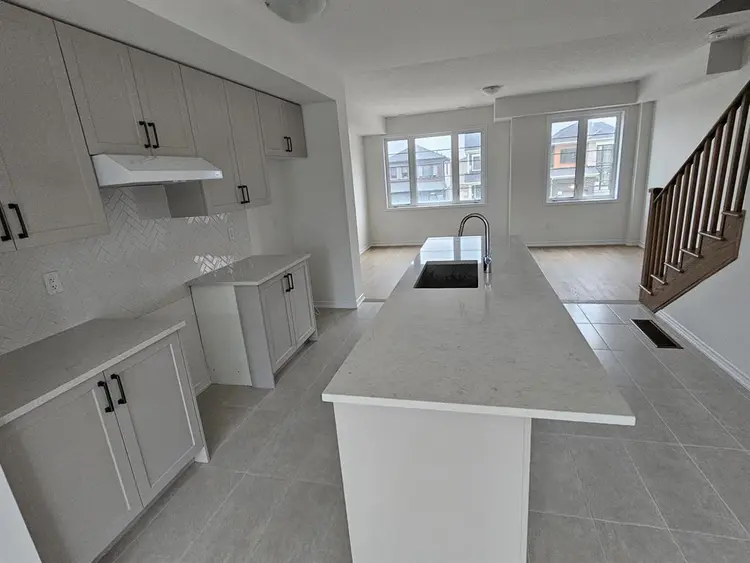 3 spacious bedrooms | bathrooms