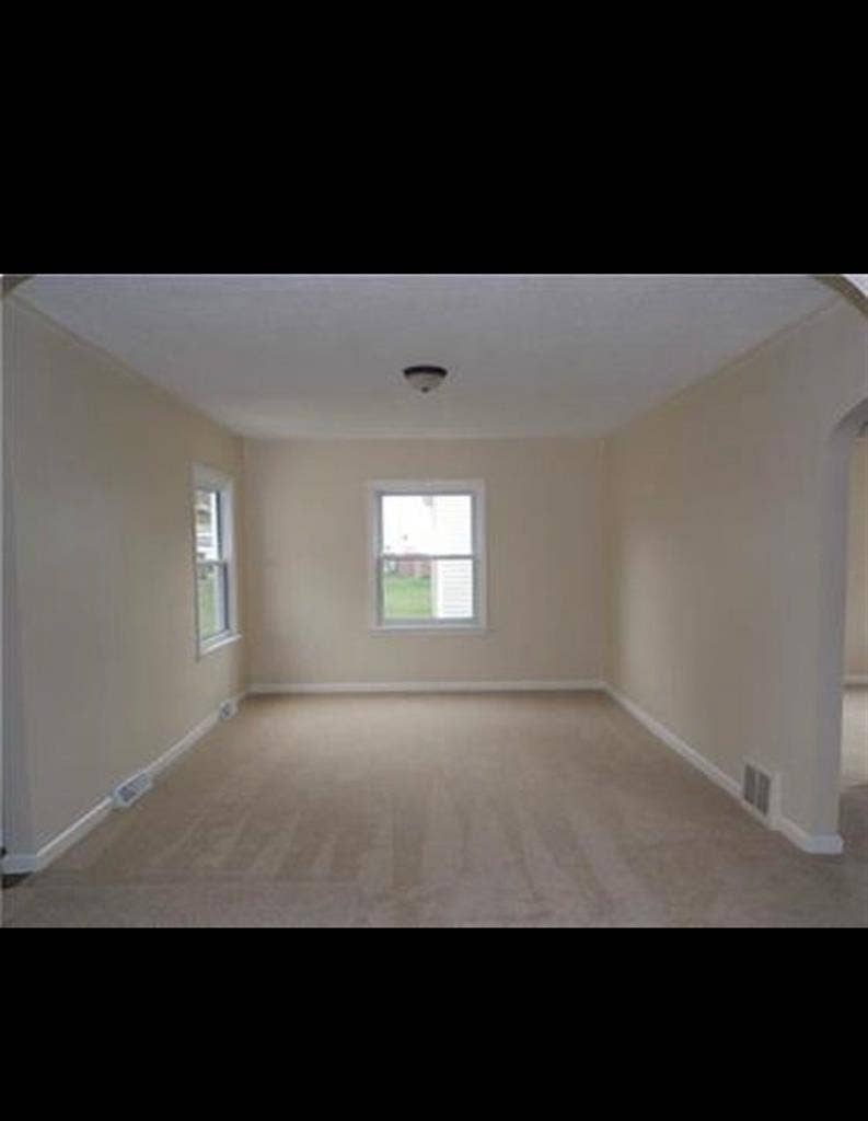 Single Room Rental Monaca