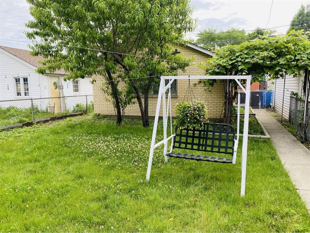 Room for rent $ including all