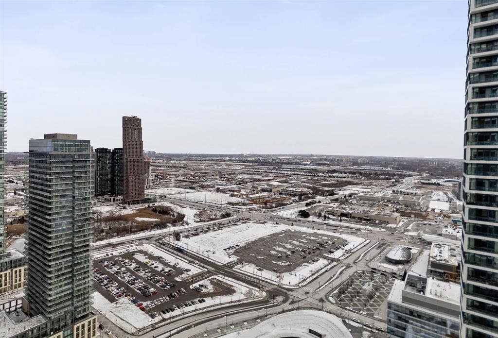 FLATMATE NEEDED- ONLY FEMALE