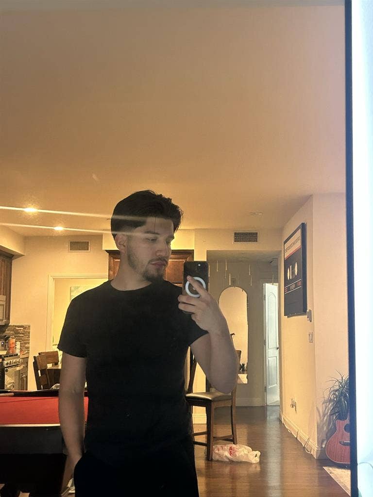 Looking for roommates in LA