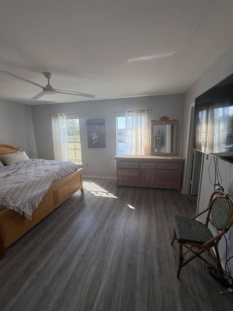 Remodeled Lakefront Primary Suite