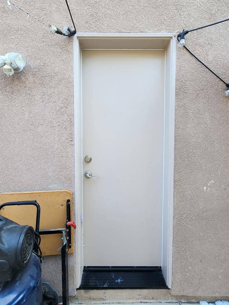 Private entrance & bathroom