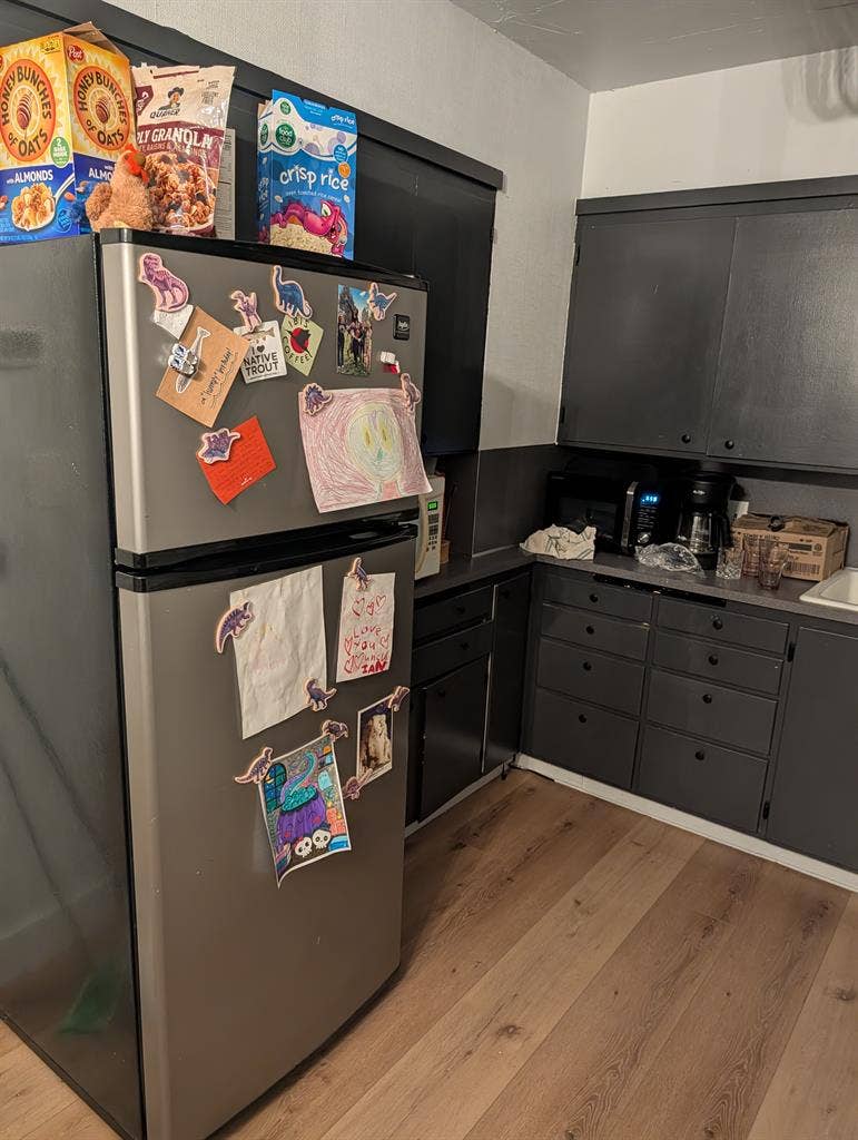 Looking for a roommate to take over