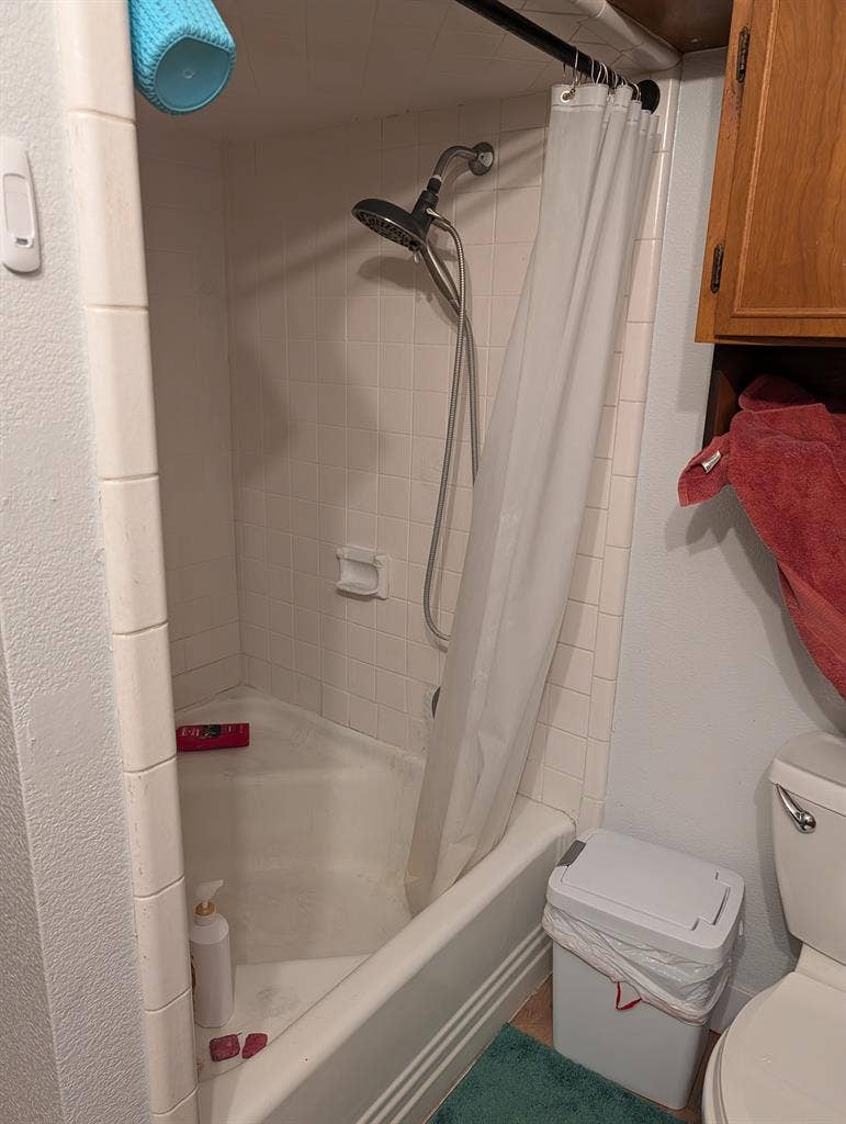 Looking for a roommate to take over