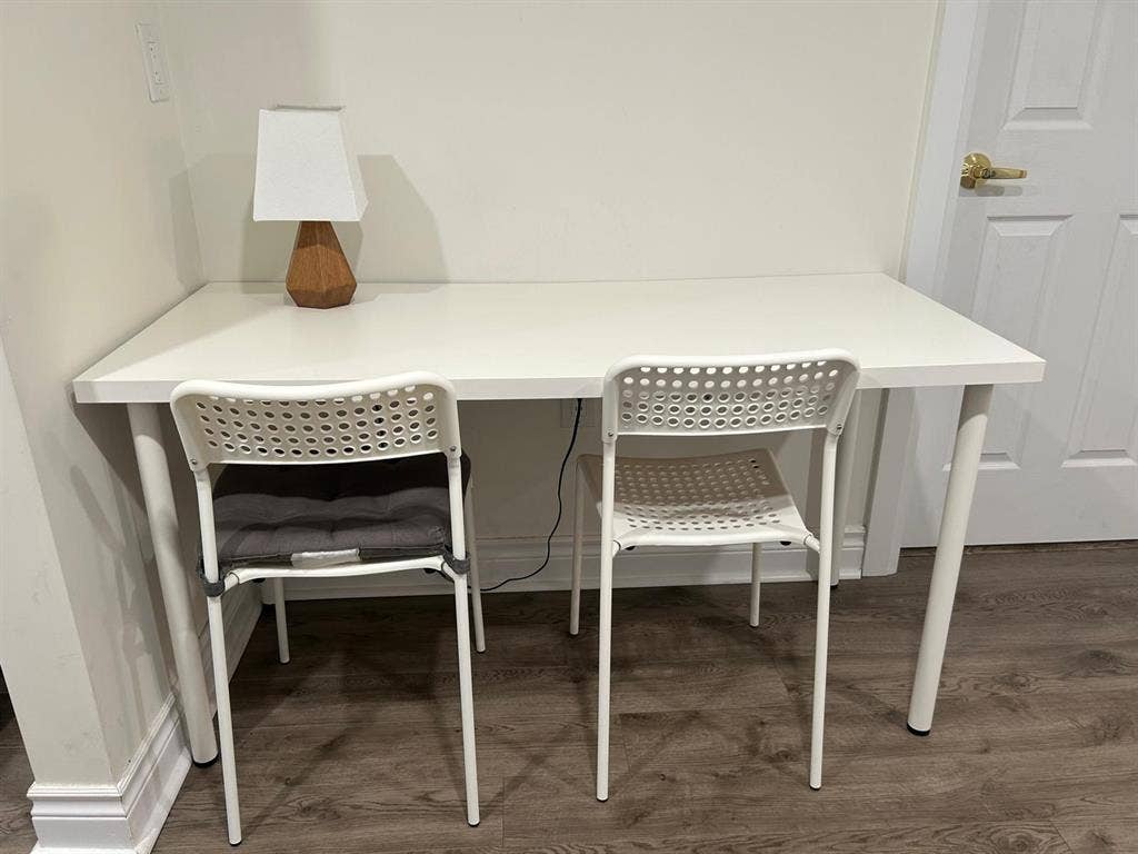 FURNISHED BACHELOR APARTMENT