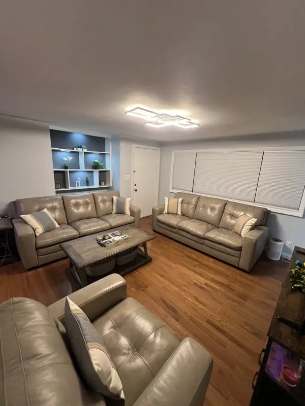 Furnished Room in Shared Townhouse