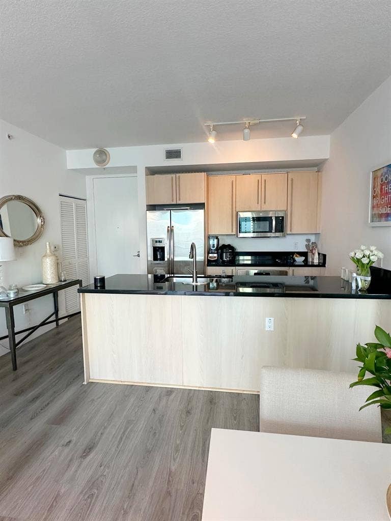 Beautiful Room w private Bathroomm