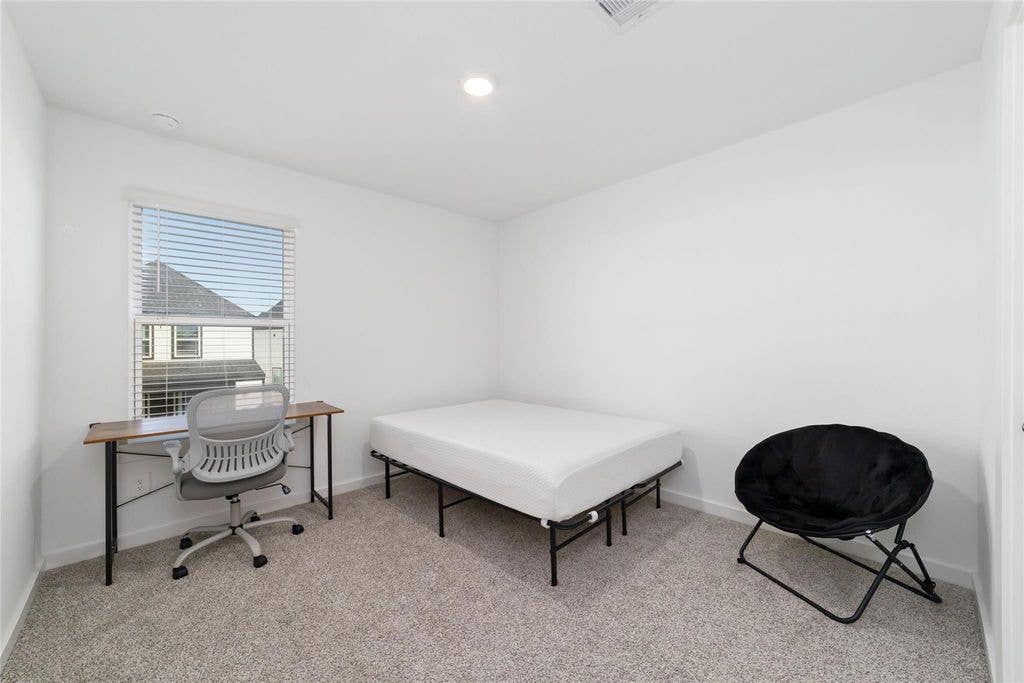 Room for Rent in Gated Community