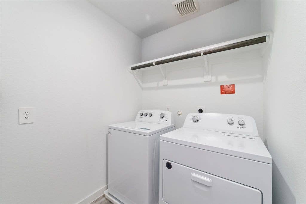 Room for Rent in Gated Community