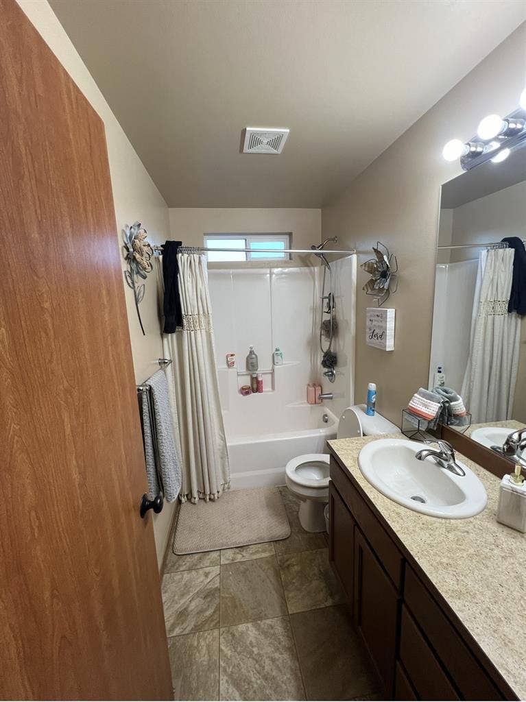 2 cozy, private rooms for rent