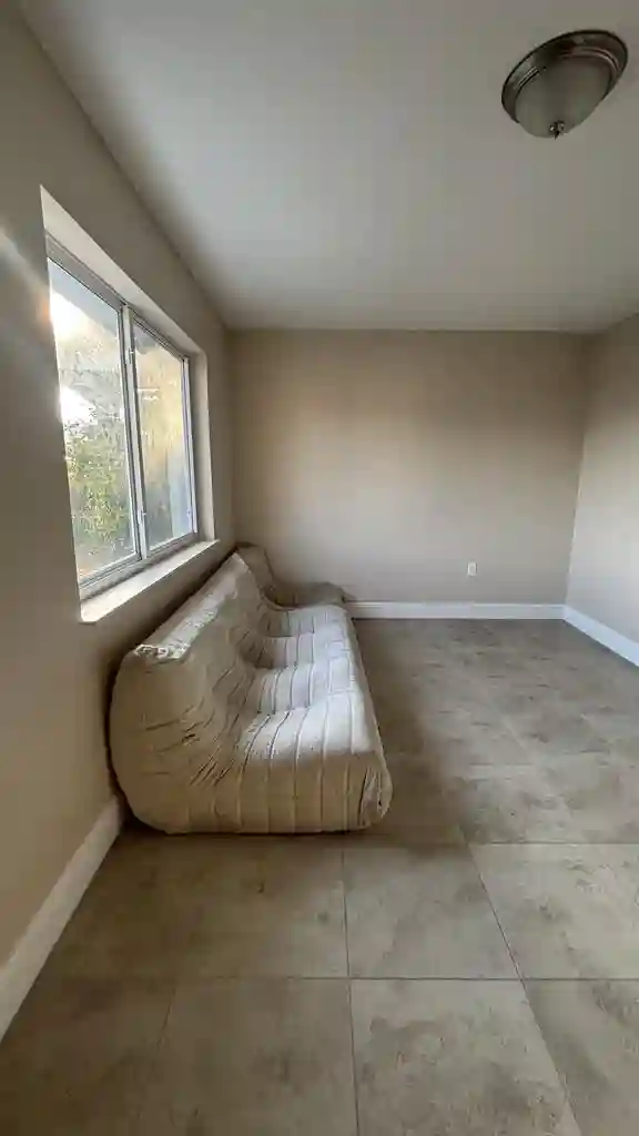 ROOM FOR RENT IN WYNWOOD